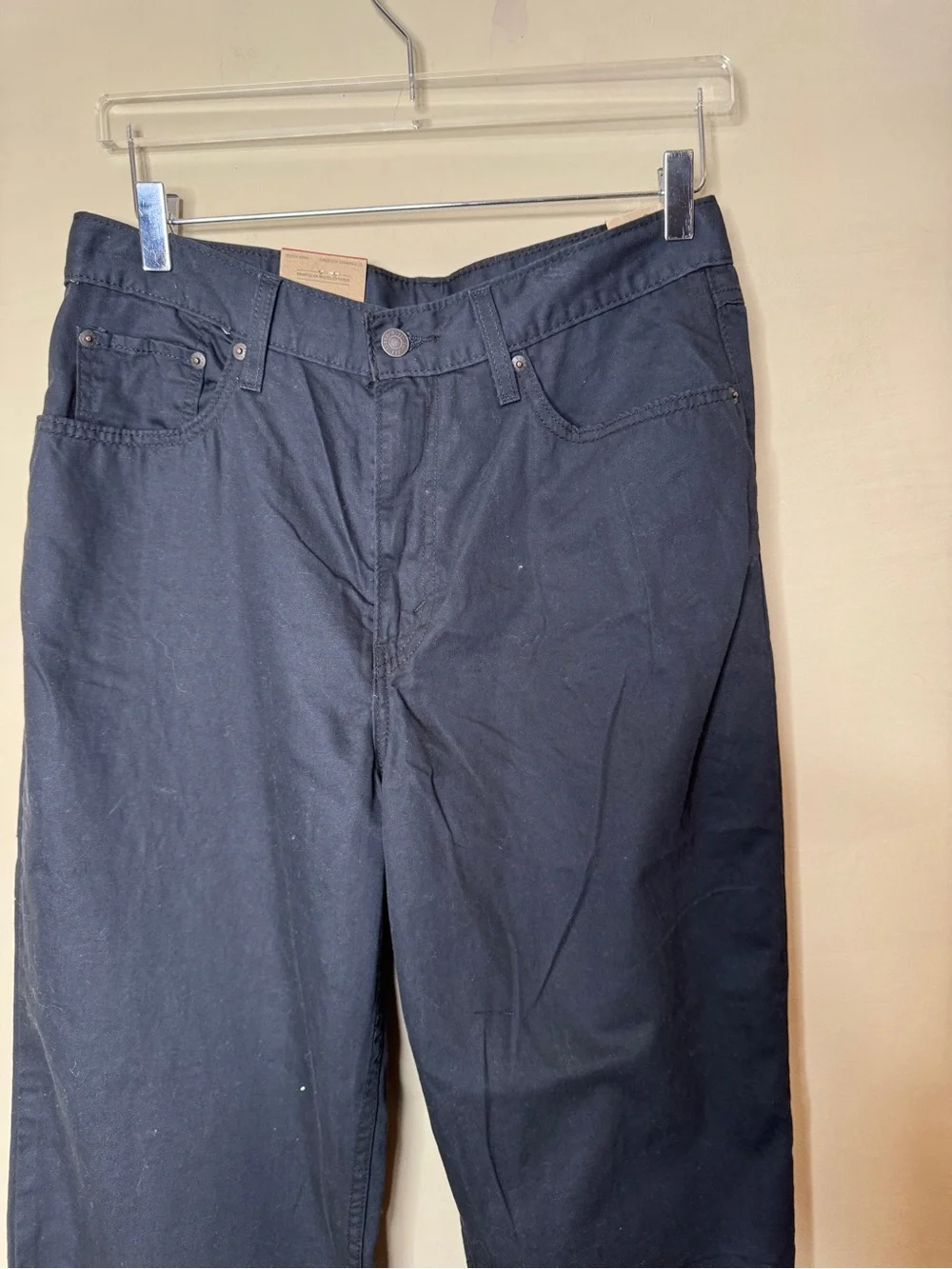 Levi’s High Waisted Mom Jeans Black 31x30 Tapered High Rise Relaxed Fit NWT